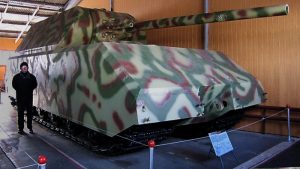 Найбільший танк у світі: Panzer VIII Maus