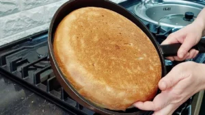 Хліб на сковороді — простий і пухкий домашний хліб без духовки