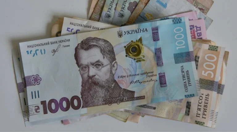 Коли піднімуть мінімальну зарплату в Україні у 2026 році