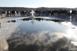 Коли святять воду на Водохреща в Україні