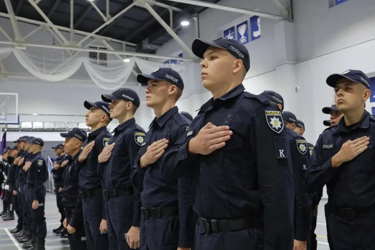 Привітання з днем поліції: щирі слова та традиції