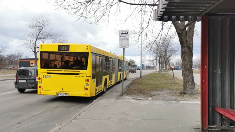 21 автобус Львів: маршрут, розклад, зупинки та практичний гід на 2026 рік