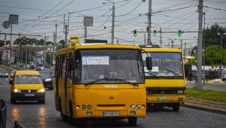 51 автобус Львів: живий маршрут через усе місто