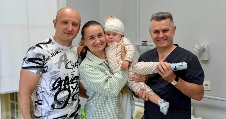 Дворічний Макар зі синдромом Дауна отримав шанс чути у Львові