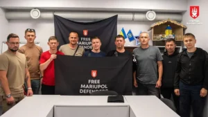 Тренер «Серця Азовсталі» зустрівся зі звільненими захисниками у Львові